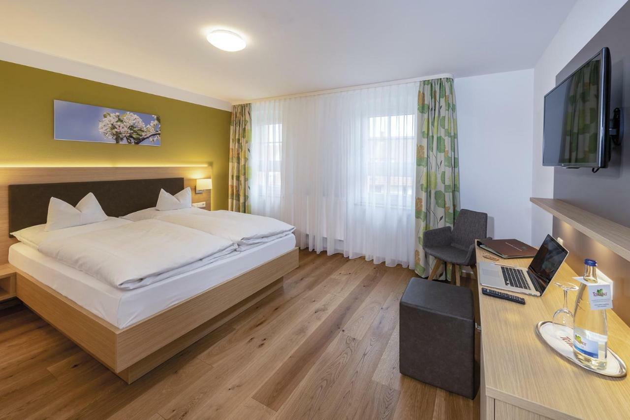 Gasthof - Hotel Zum Ochsen Gmbh Berghulen Exteriér fotografie